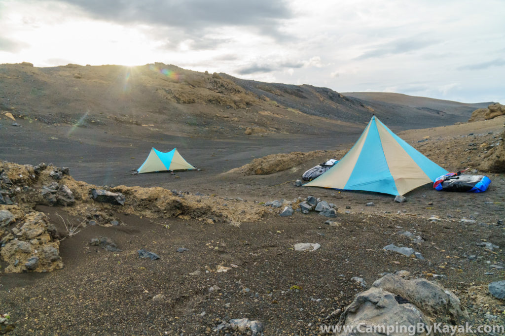 Camping on the Jökulsá á Fjöllum in Iceland with light-weight floorless tents.